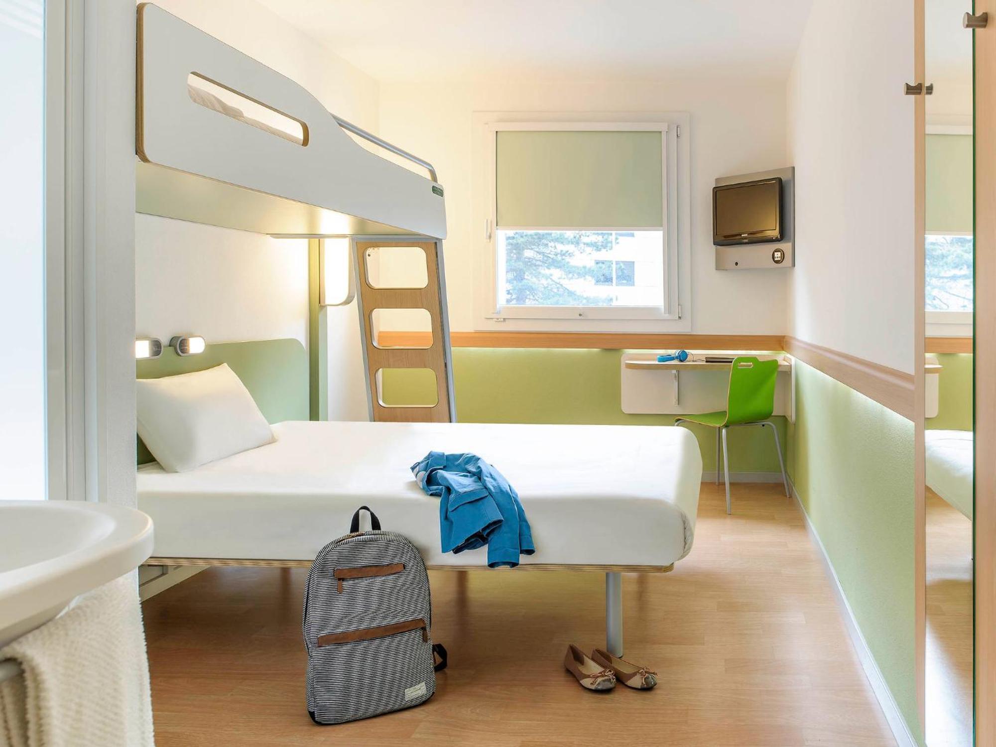 Ibis Budget Poitiers Sud Exterior photo